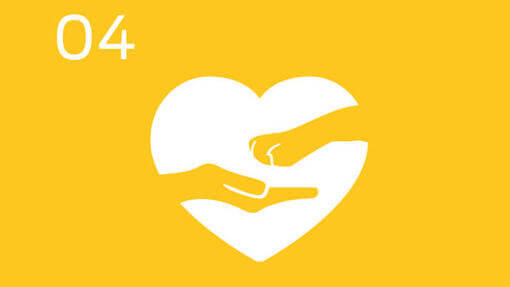 Infographic pet paw inside a heart